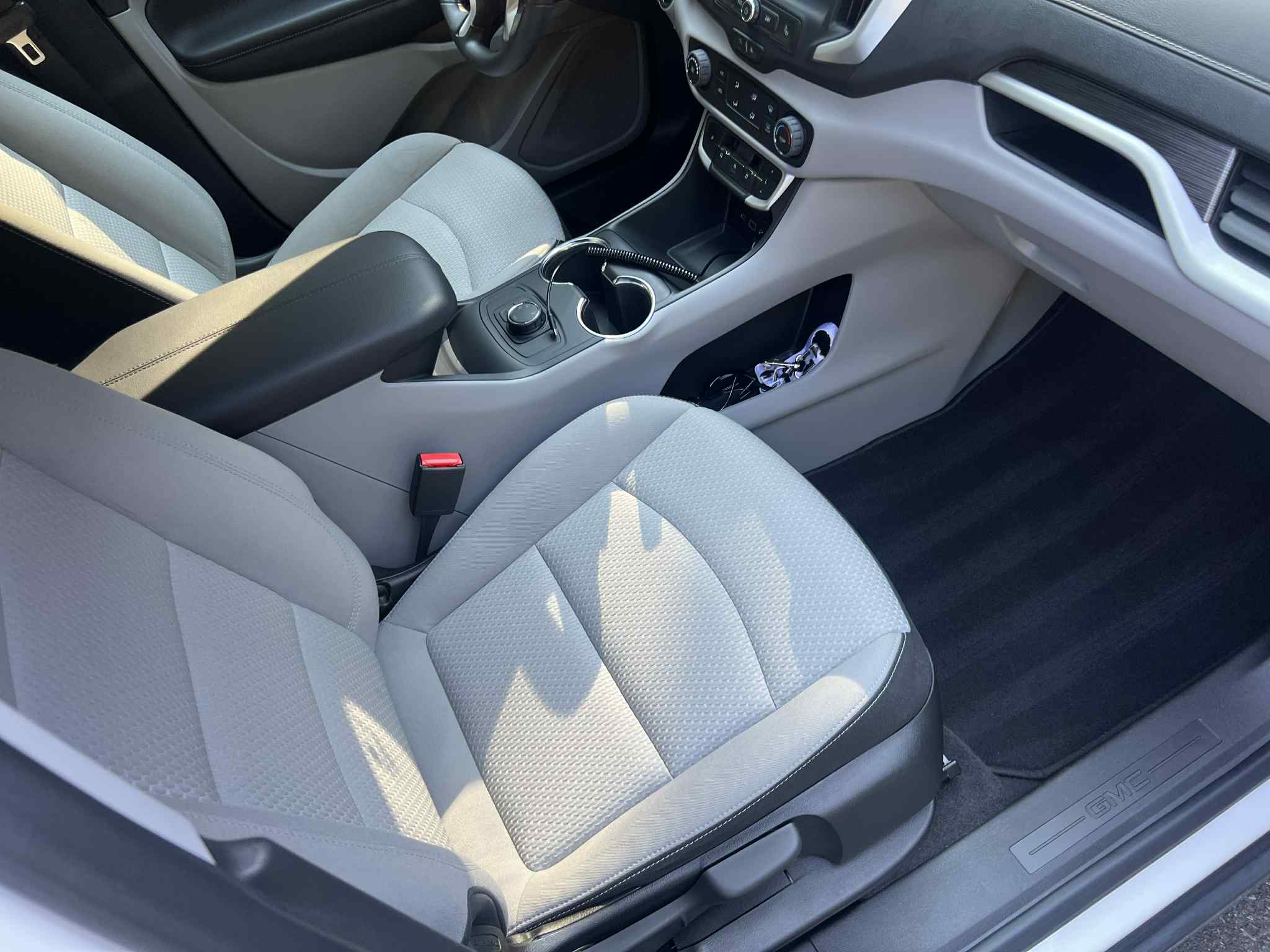 SUV interior front seat detailing service York Pennsylvania - professional dashboard and console cleaning by Krouts